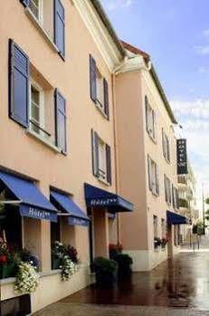 Citotel La Breche Du Bois Кламар Экстерьер фото